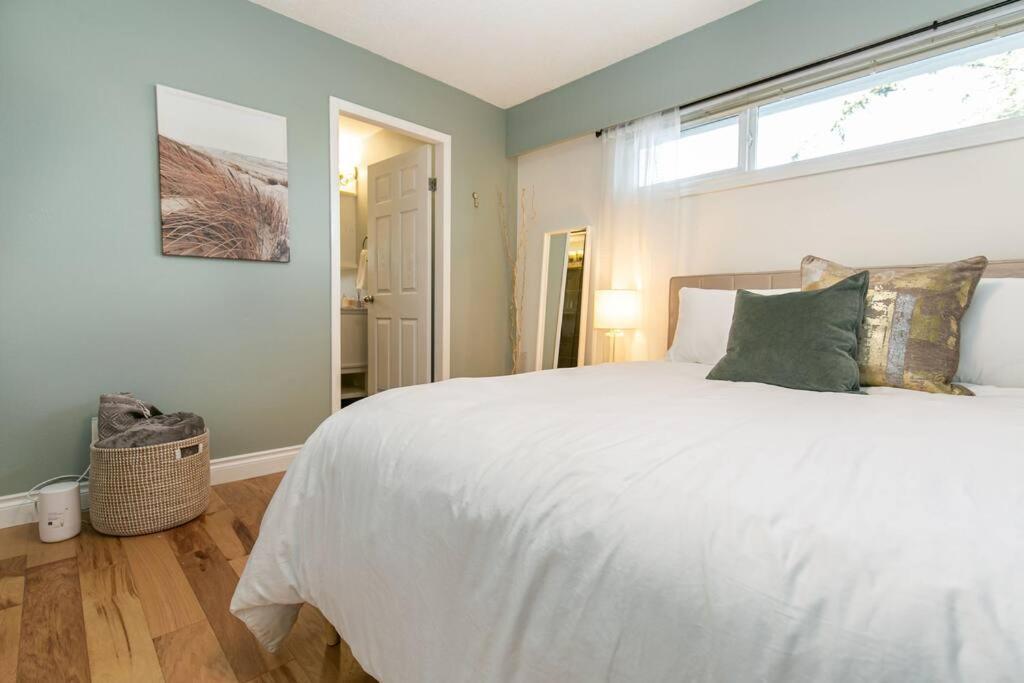 Sunrise Escape - Close To The Beach! Victoria Exterior foto