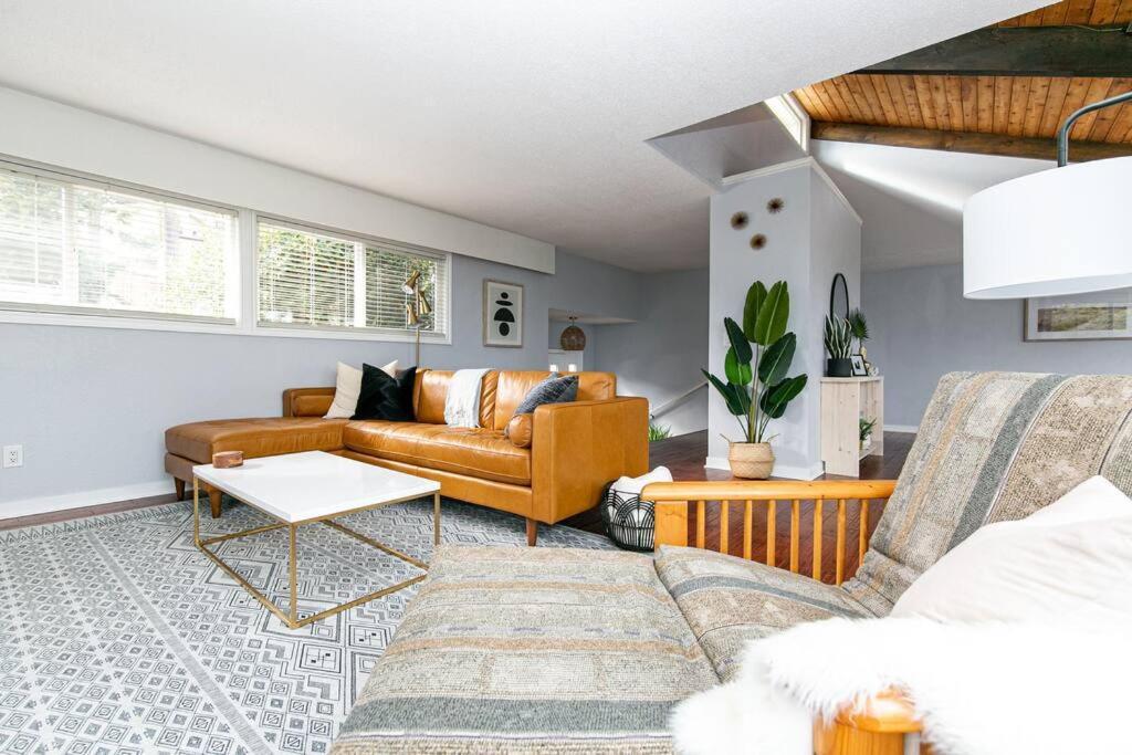 Sunrise Escape - Close To The Beach! Victoria Exterior foto
