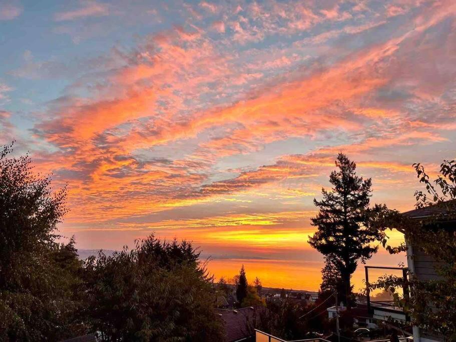 Sunrise Escape - Close To The Beach! Victoria Exterior foto